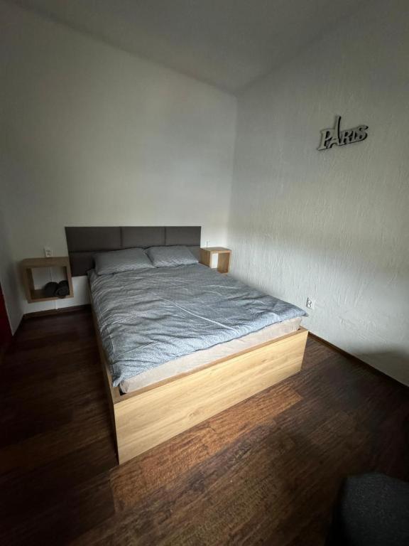 Hotelowe Pokoje Paris -Rynek Centrum- City One เคียลเซ ภายนอก รูปภาพ